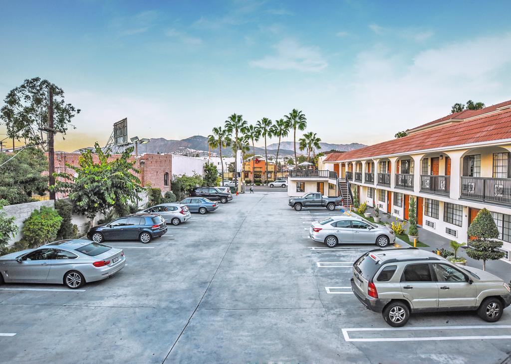 Chariot Inn Glendale - Pasadena Esterno foto